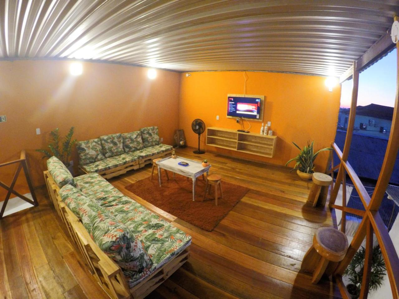 Hostel Da Milla Presidente Figueiredo Exterior photo