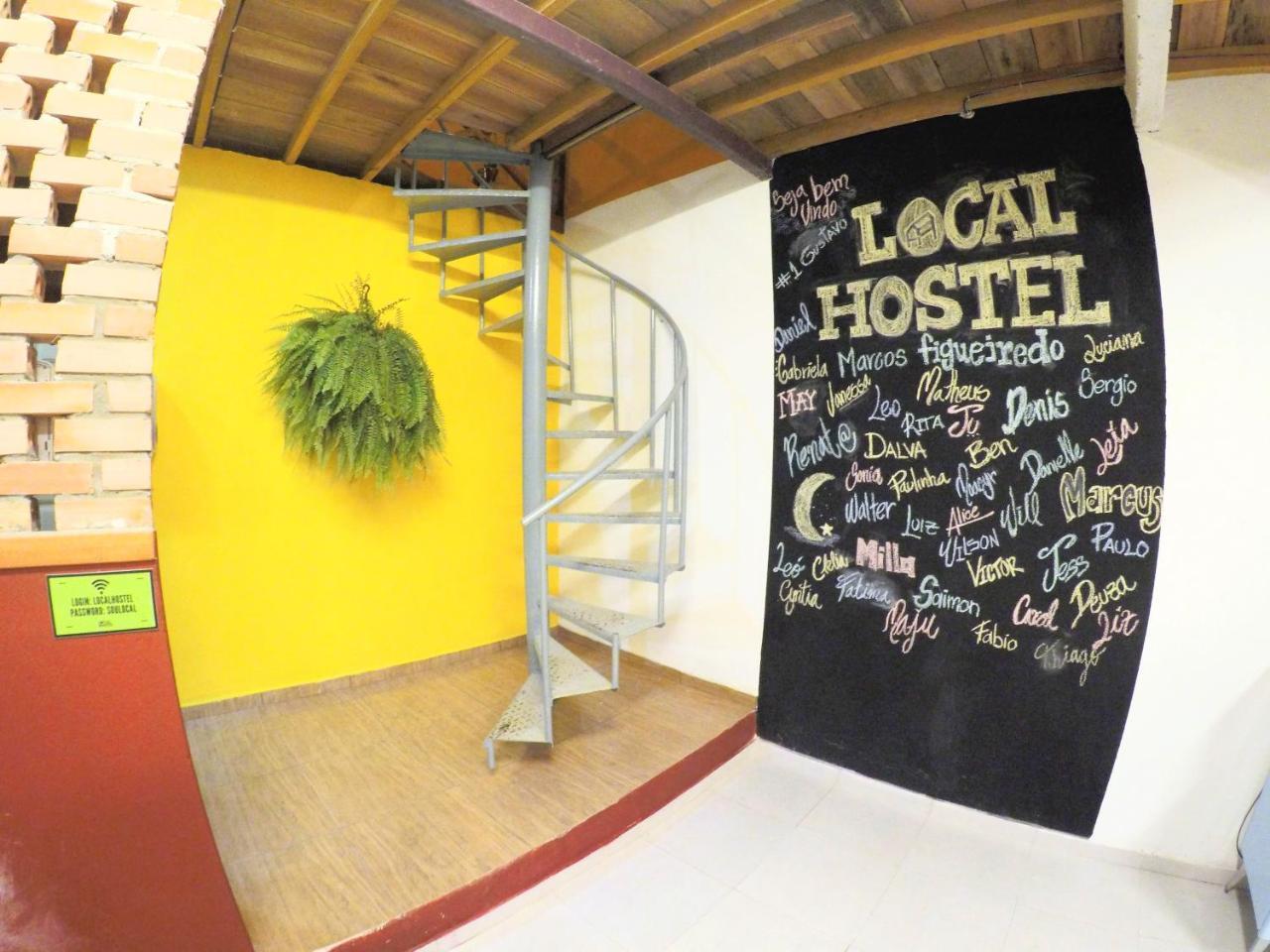 Hostel Da Milla Presidente Figueiredo Exterior photo